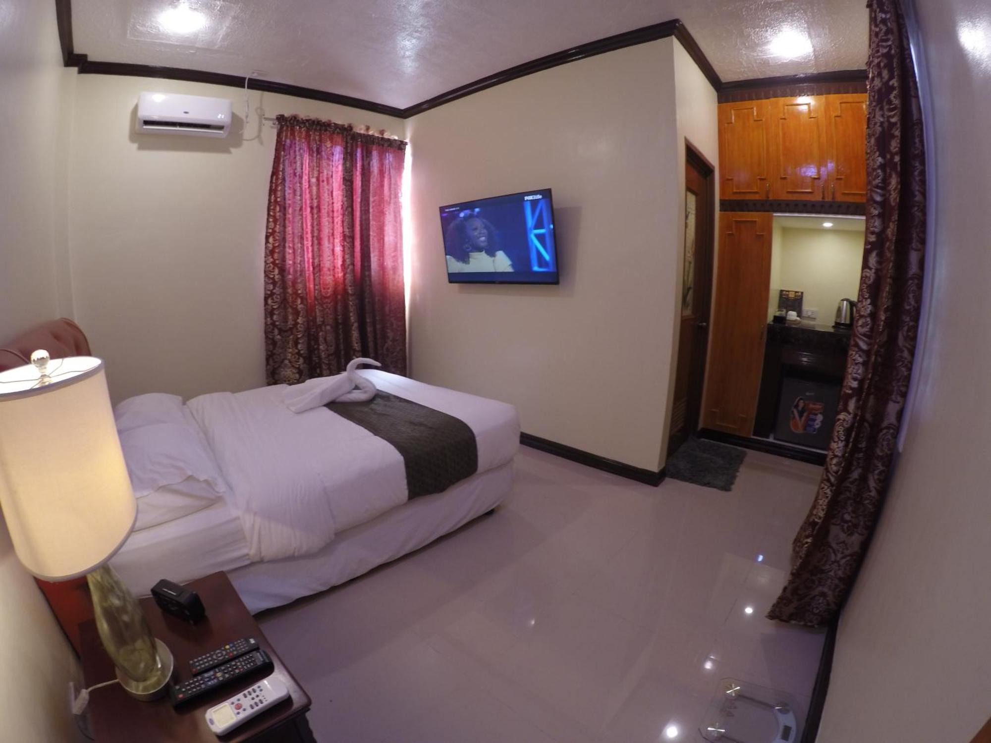 The Executive Villa Inn & Suites Davao Room photo