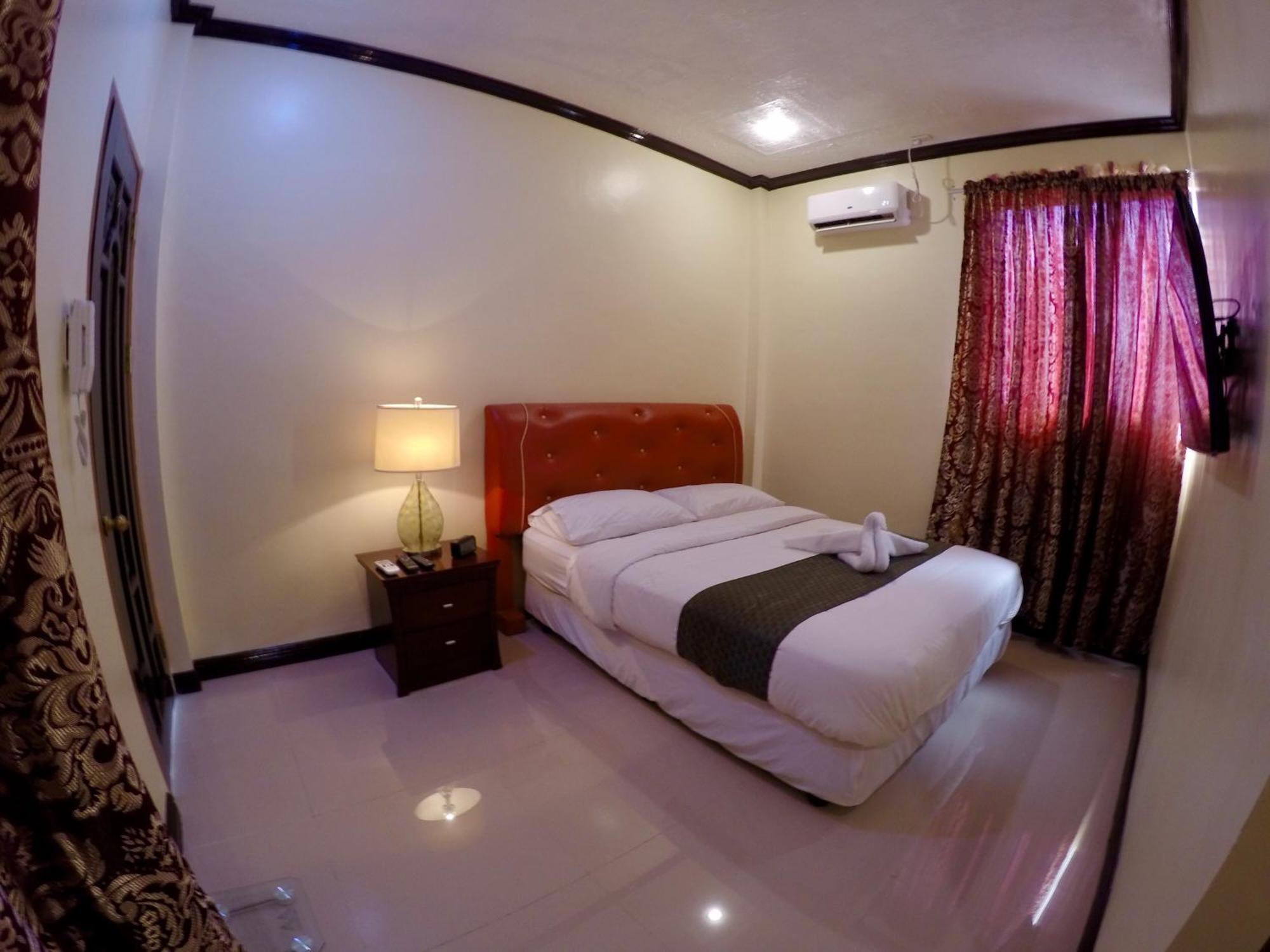 The Executive Villa Inn & Suites Davao Room photo