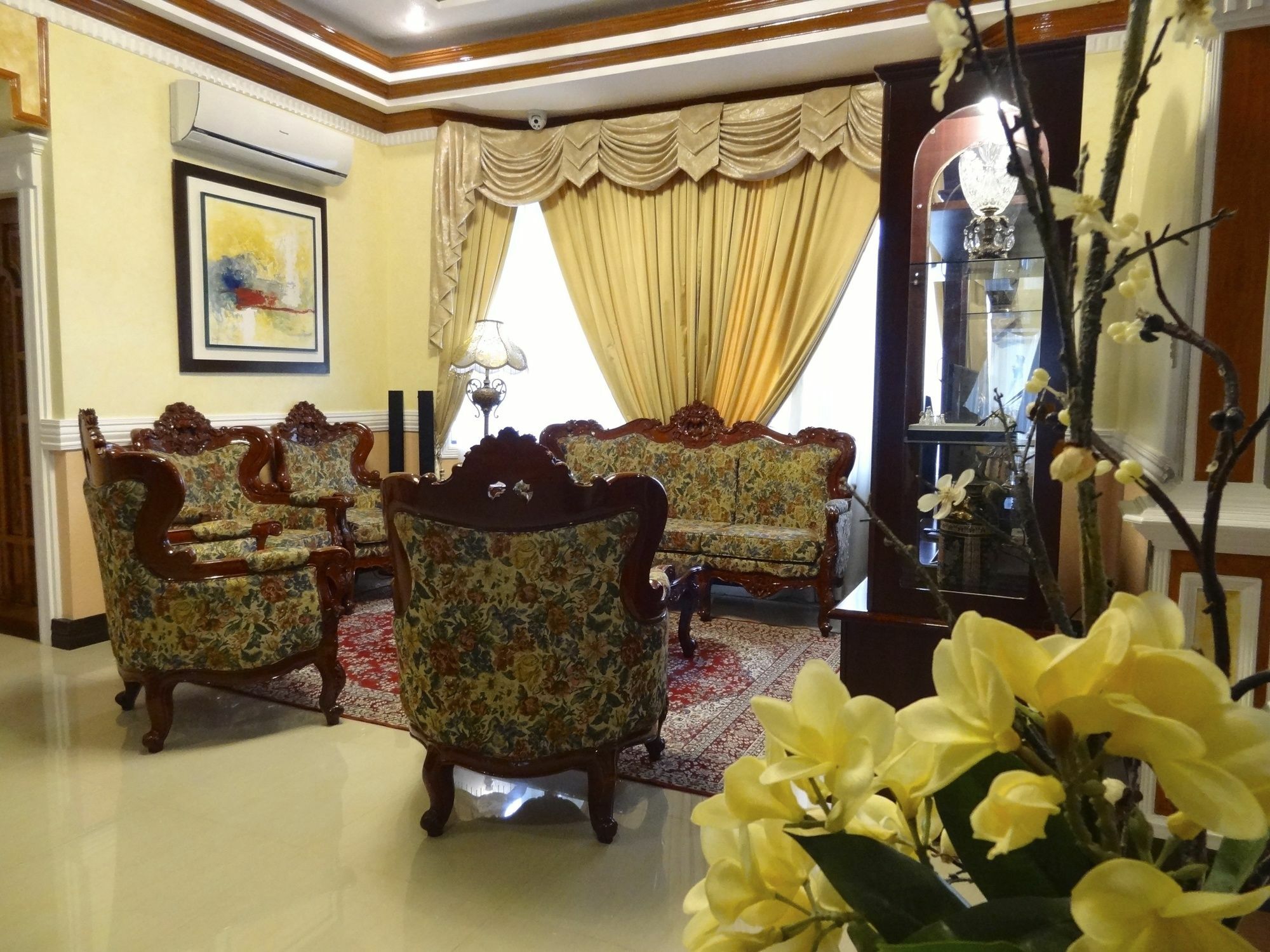 The Executive Villa Inn & Suites Davao Exterior photo