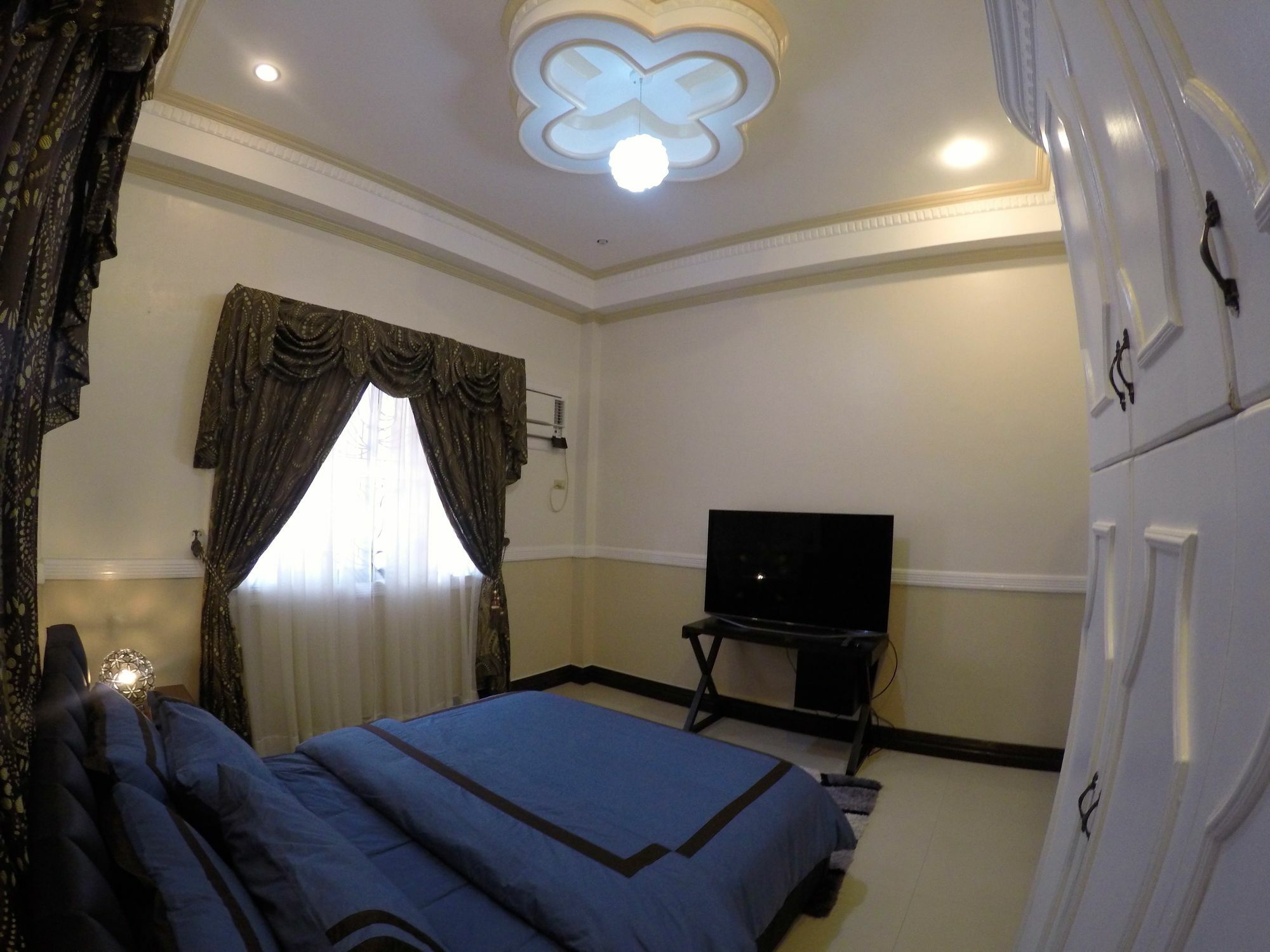 The Executive Villa Inn & Suites Davao Exterior photo
